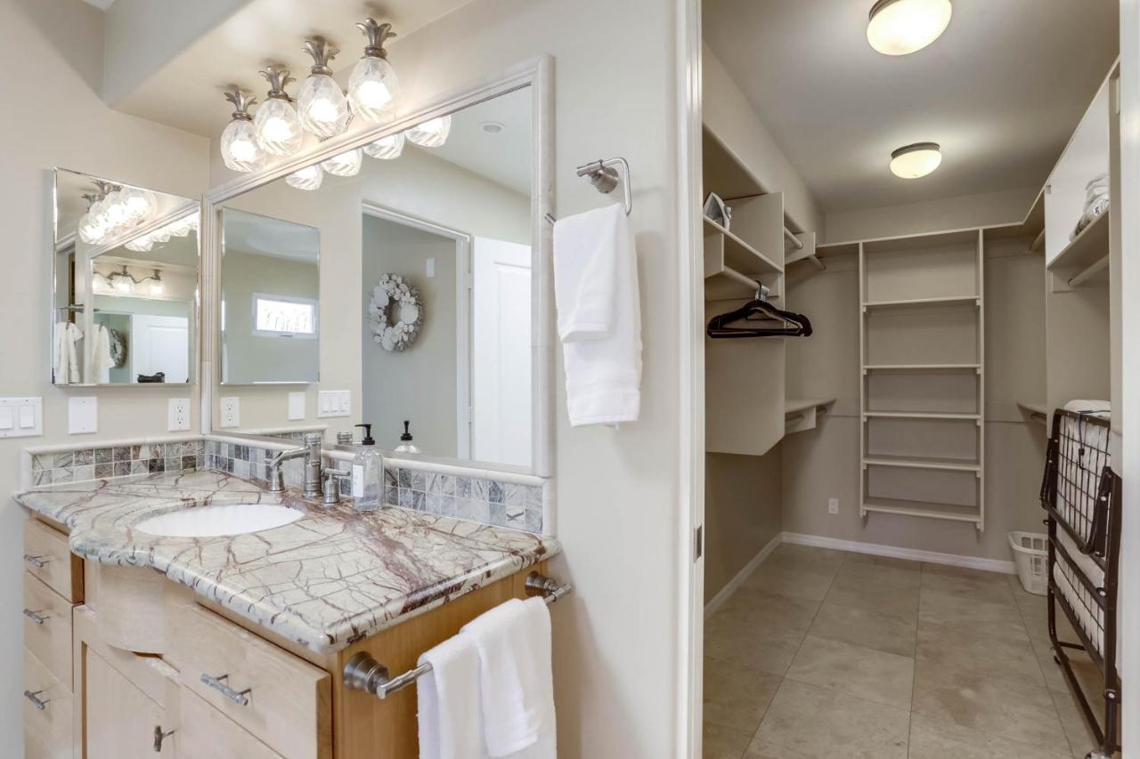 Stunning Ocean View Home W Rooftop Terrace, Firepit, Fast Wifi, Ac & Parking! San Diego Eksteriør billede
