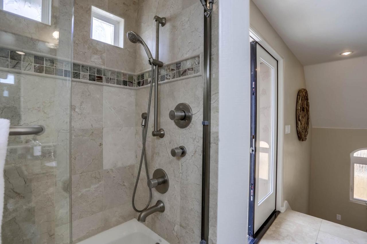 Stunning Ocean View Home W Rooftop Terrace, Firepit, Fast Wifi, Ac & Parking! San Diego Eksteriør billede