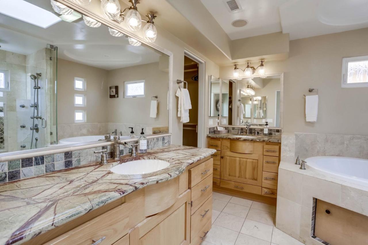 Stunning Ocean View Home W Rooftop Terrace, Firepit, Fast Wifi, Ac & Parking! San Diego Eksteriør billede